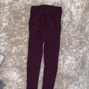 Maroon leggings